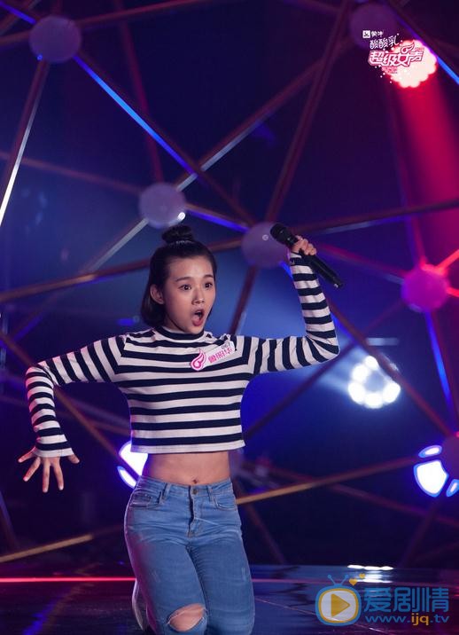 鲁照华《超级女声》比赛照 鲁照华高清写真_鲁照华高清剧照