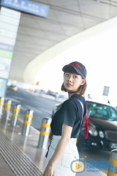 鲁照华机场照 鲁照华高清写真_鲁照华高清剧照