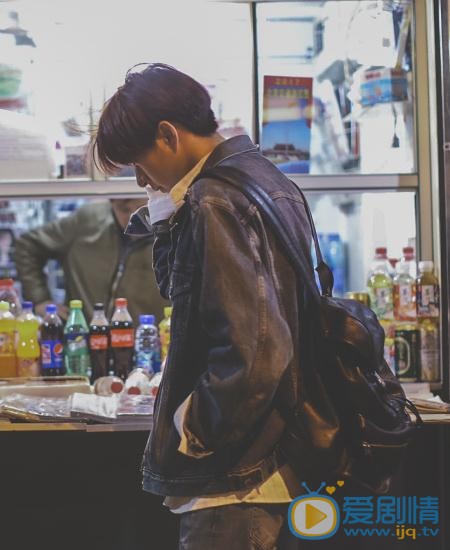 范晓东夜色街头写真 范晓东高清写真_范晓东高清剧照