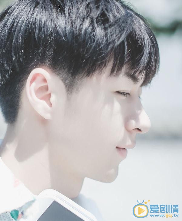 范晓东清凉写真 范晓东高清写真_范晓东高清剧照
