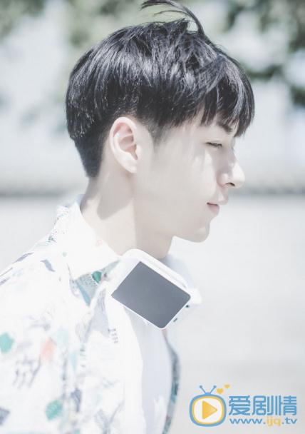 范晓东清凉写真 范晓东高清写真_范晓东高清剧照