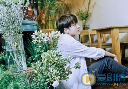 范晓东白衬衣写真 范晓东高清写真_范晓东高清剧照