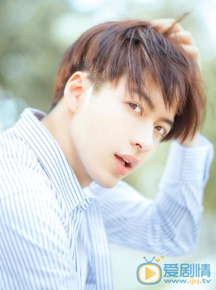 范晓东白衬衣写真 范晓东高清写真_范晓东高清剧照