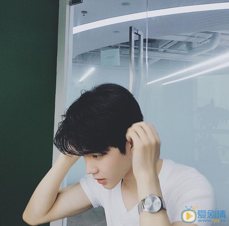 周彦辰生活照 周彦辰高清写真_周彦辰高清剧照