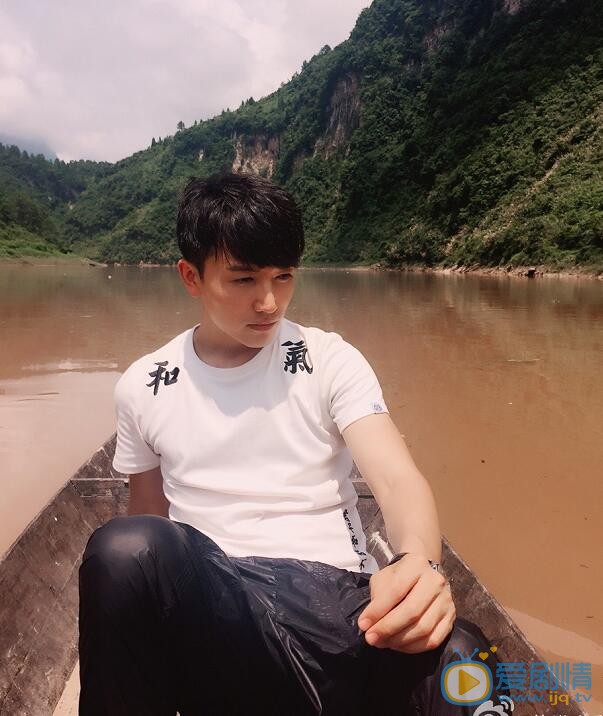 许之糯生活照 许之糯高清写真_许之糯高清剧照