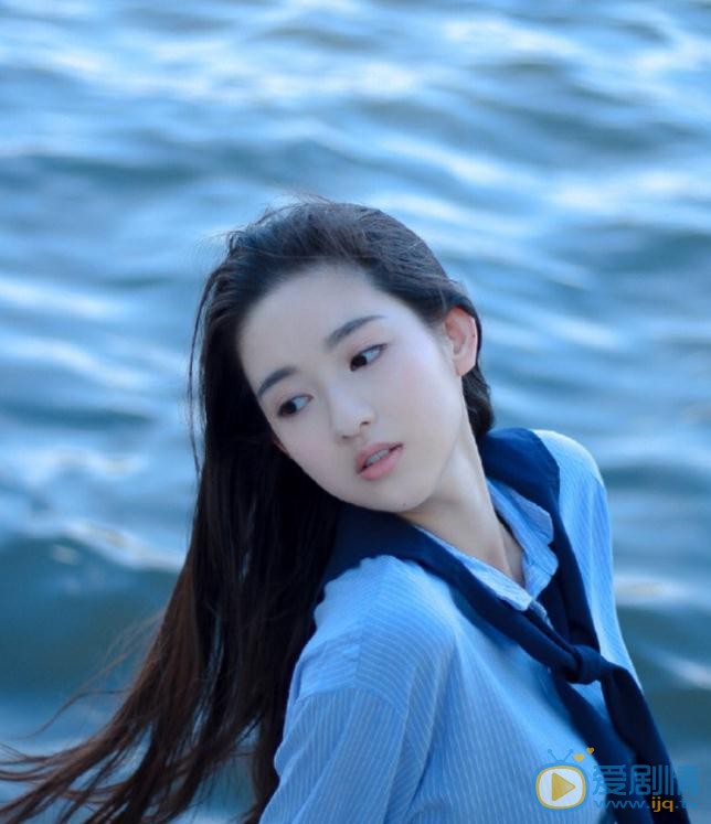 王玉雯海边写真 王玉雯高清写真_王玉雯高清剧照