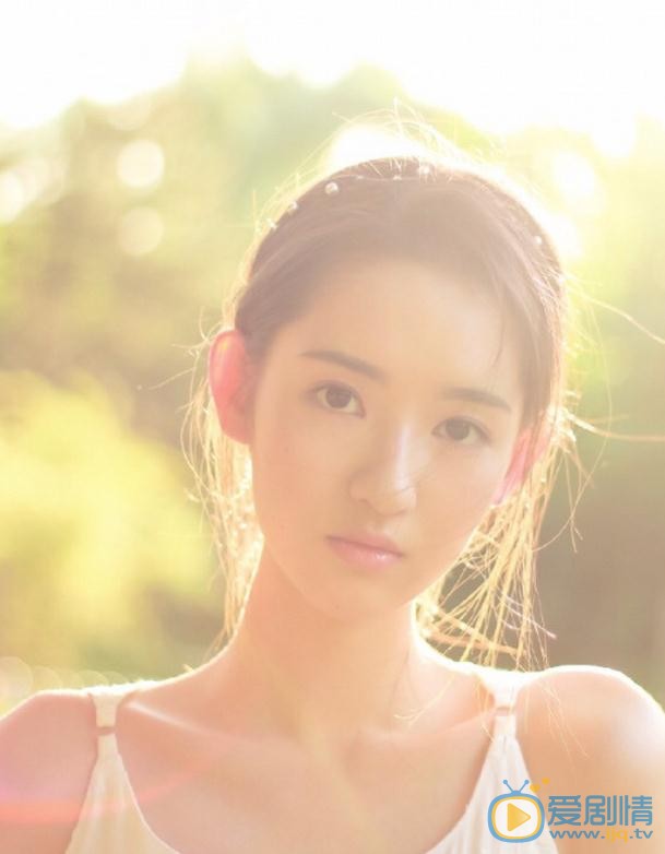 王玉雯夏日写真 王玉雯高清写真_王玉雯高清剧照
