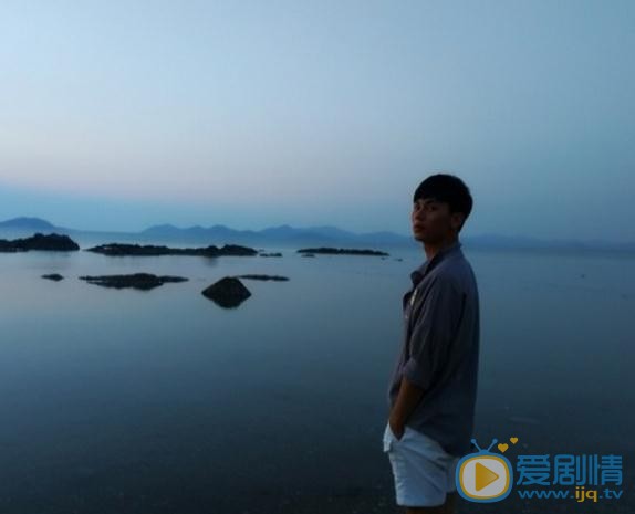 陆钧彦海边写真 陆钧彦高清写真_陆钧彦高清剧照