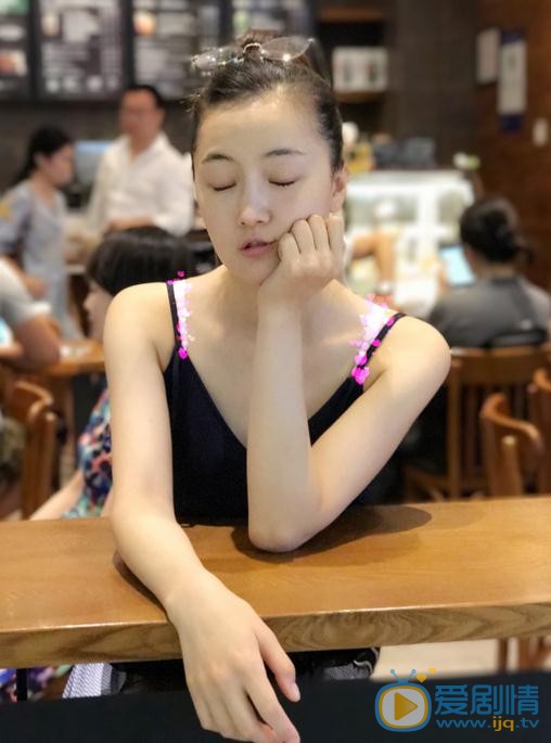 吕艳生活照 吕艳高清写真_吕艳高清剧照