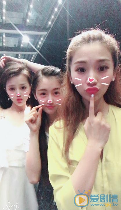 吕艳朋友合照 吕艳高清写真_吕艳高清剧照