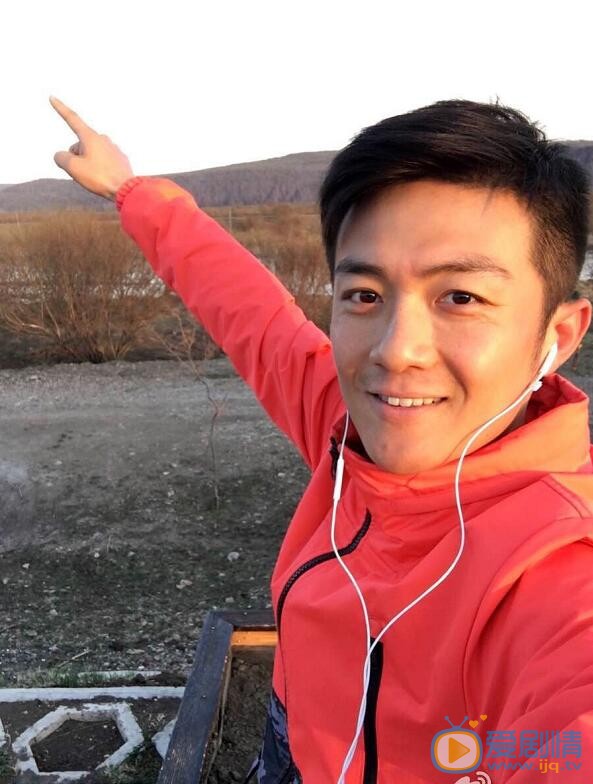  那年花开月正圆王世均是谁演的？王世均扮演者李泽锋个人资料及生活写真照欣赏