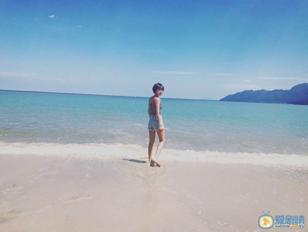 许芳铱海边写真 许芳铱高清写真_许芳铱高清剧照