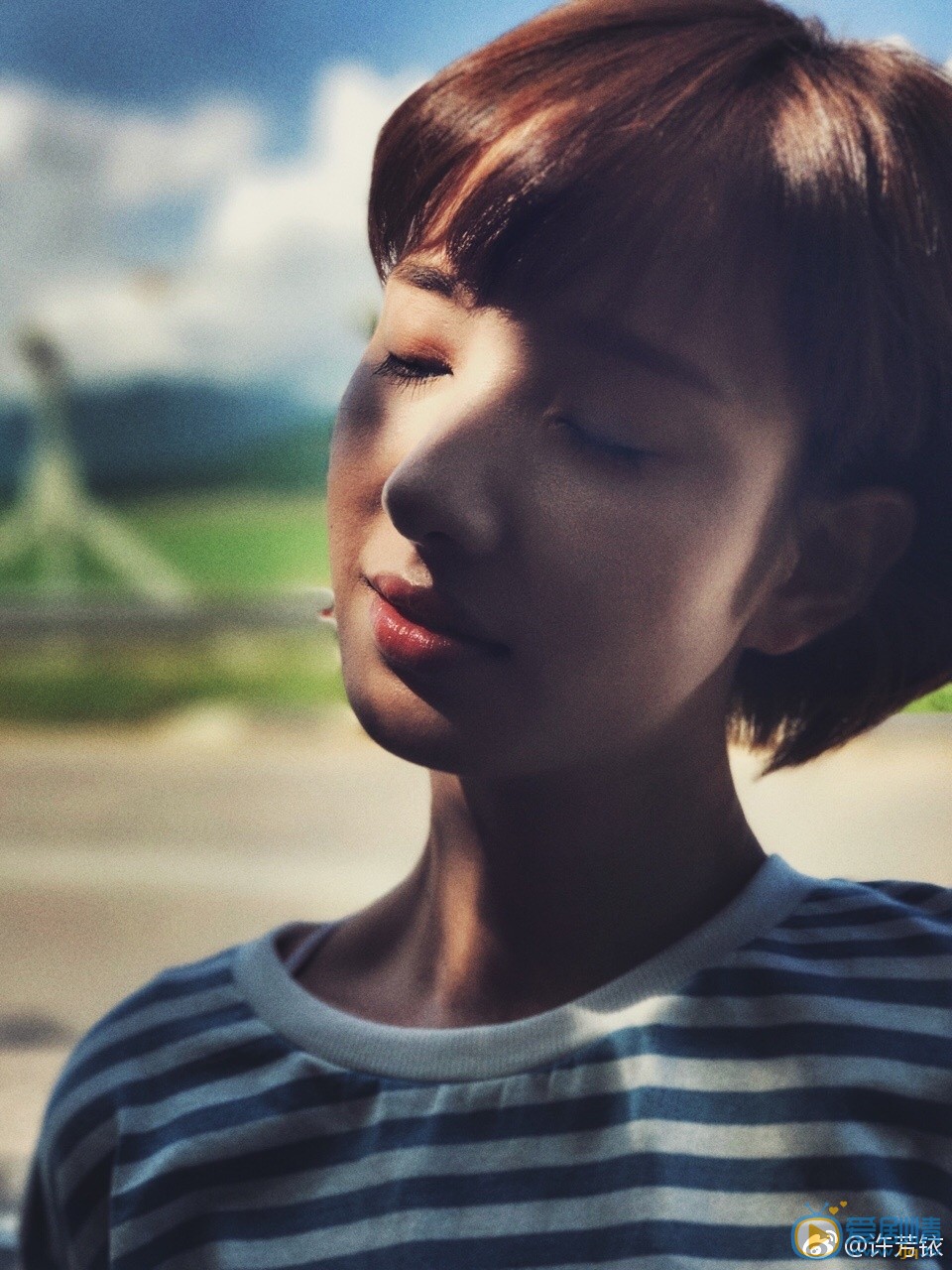 许芳铱街拍写真 许芳铱高清写真_许芳铱高清剧照