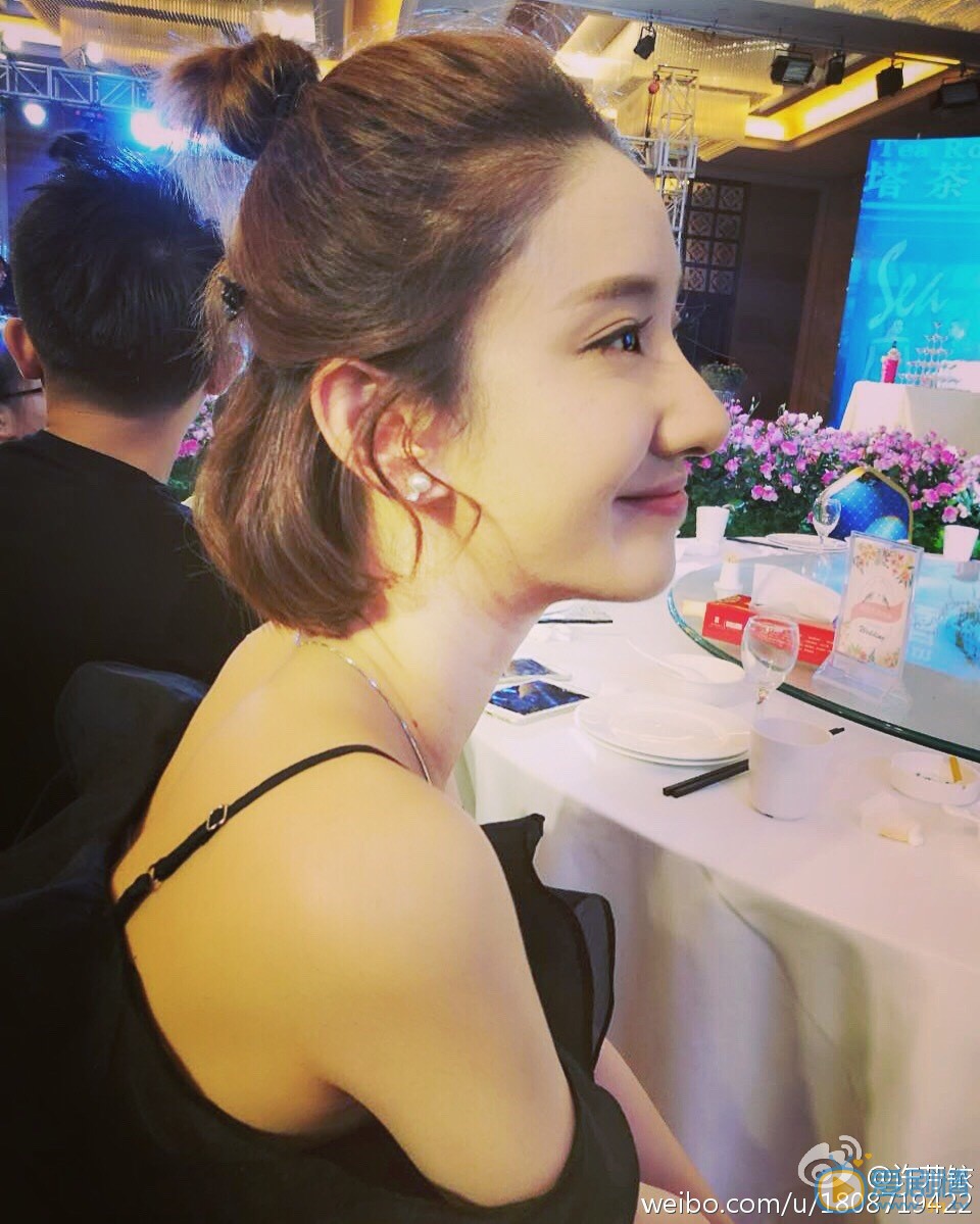 许芳铱活动照 许芳铱高清写真_许芳铱高清剧照