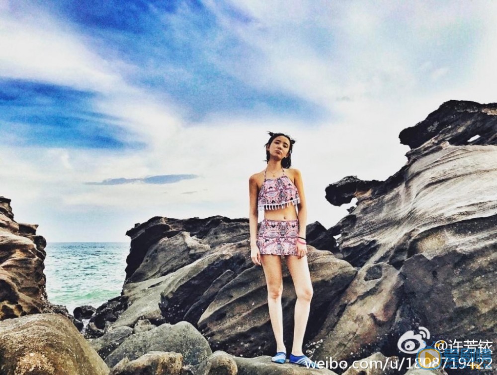 许芳铱海边写真 许芳铱高清写真_许芳铱高清剧照