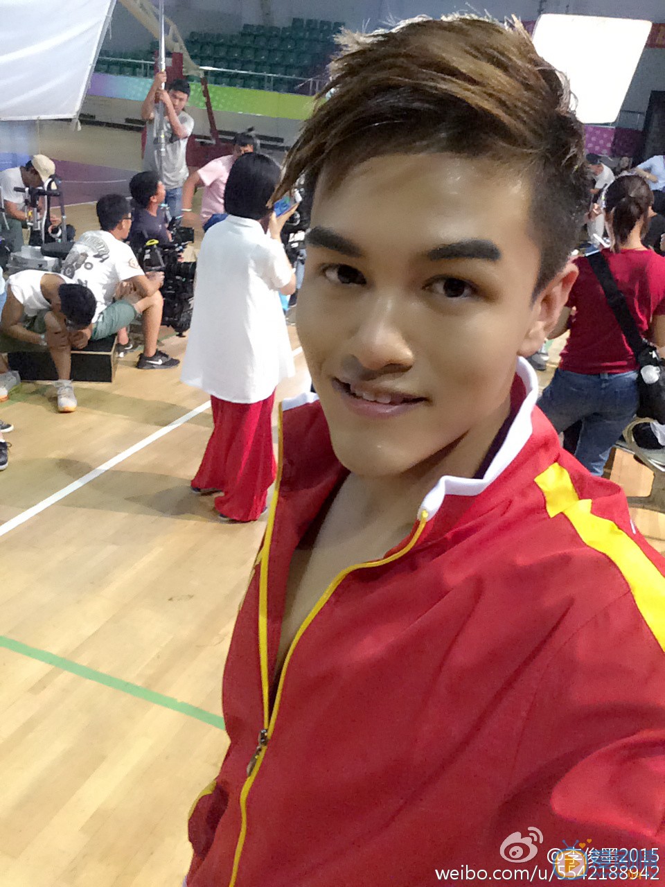 李俊墨生活照 李俊墨生活照