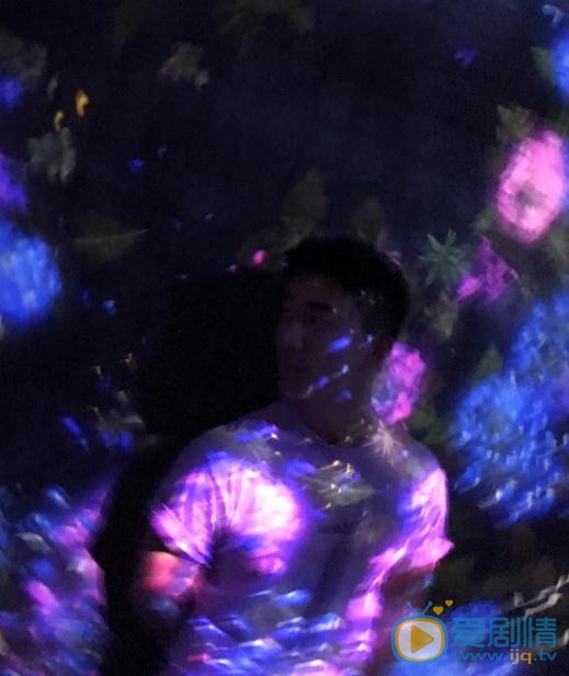 李燊梦幻写真 李燊高清写真_李燊高清剧照