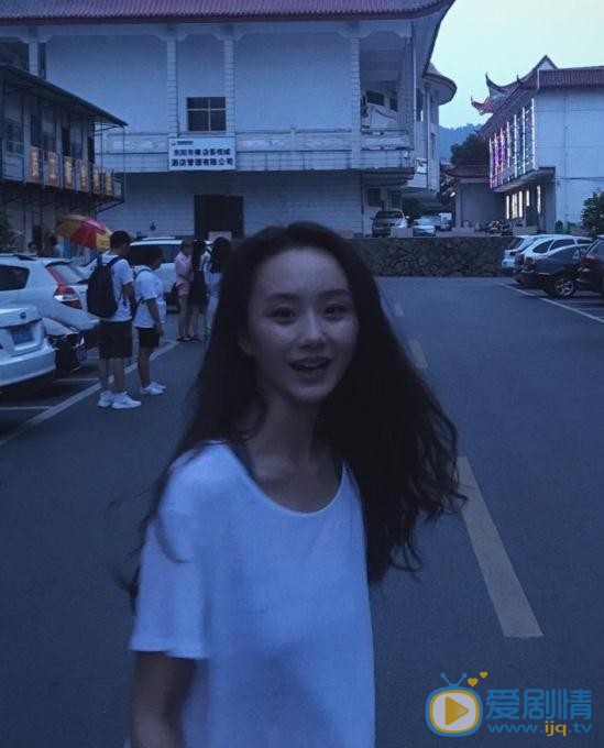 邓欣街拍写真 邓欣高清写真_邓欣高清剧照