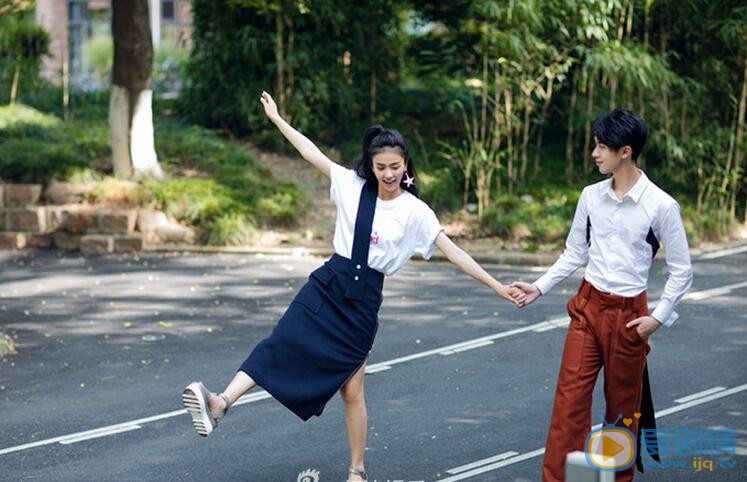 白鹿情侣写真 白鹿高清写真_白鹿高清剧照