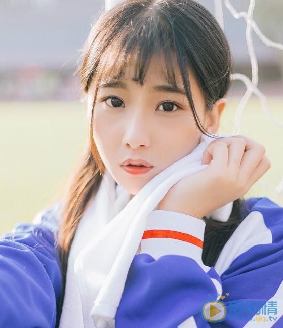 戚蓝尹制服写真 戚蓝尹高清写真_戚蓝尹高清剧照