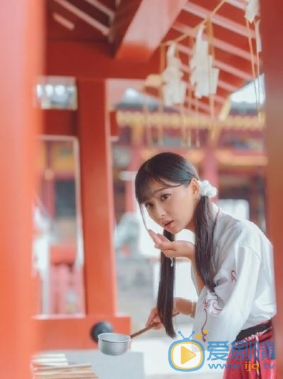 戚蓝尹汉服写真 戚蓝尹高清写真_戚蓝尹高清剧照