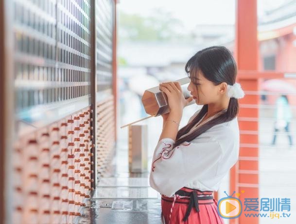 戚蓝尹汉服写真 戚蓝尹高清写真_戚蓝尹高清剧照