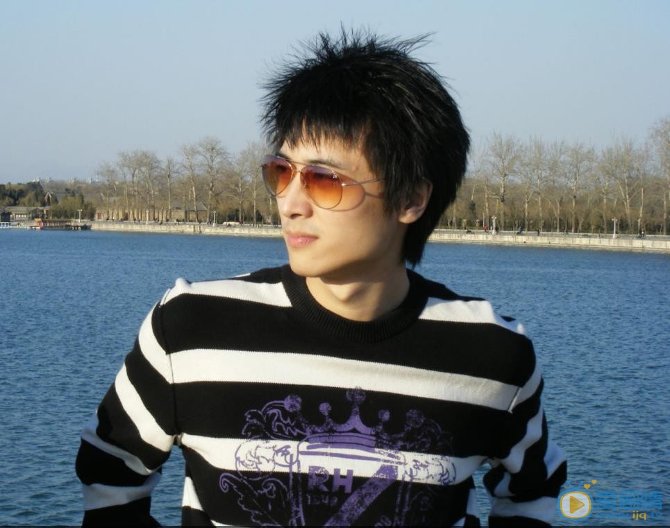 李瑞超帅气写真 李瑞超高清写真_李瑞超高清剧照