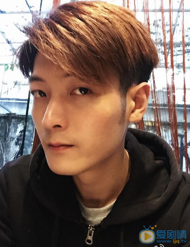 郑龙生活照 郑龙高清写真_郑龙高清剧照