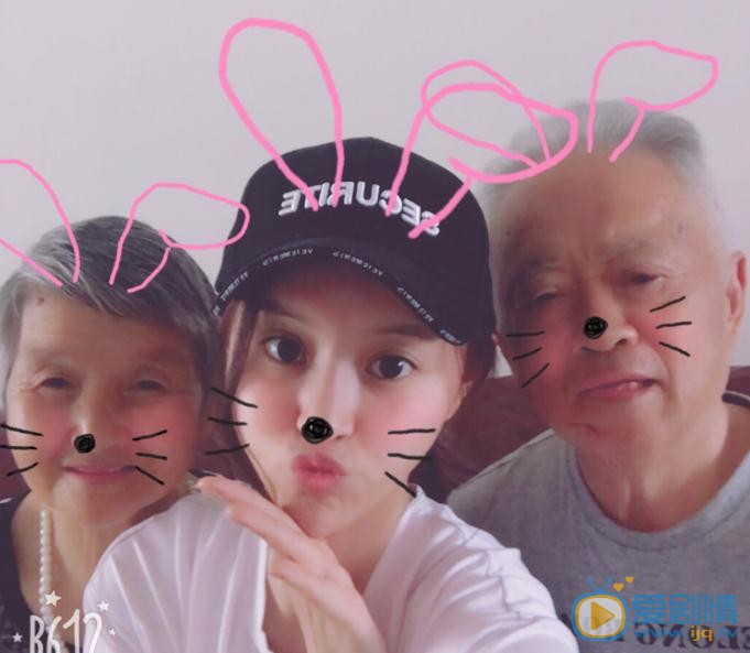 蔡蝶家人朋友照 蔡蝶高清写真_蔡蝶高清剧照