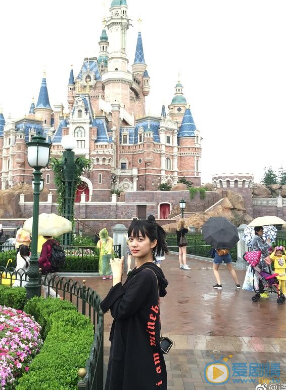李婷婷生活照 李婷婷高清写真_李婷婷高清剧照
