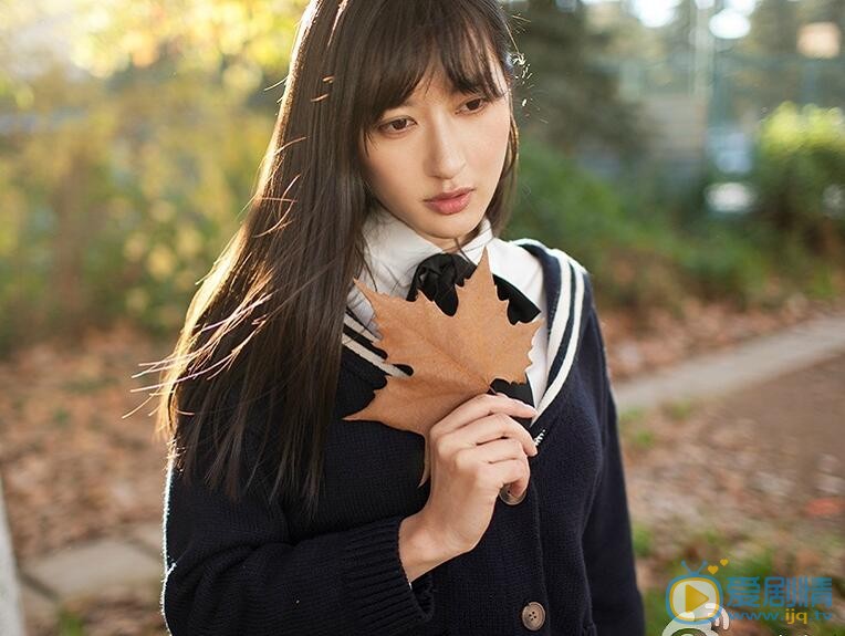杨净如制服写真 杨净如高清写真_杨净如高清剧照