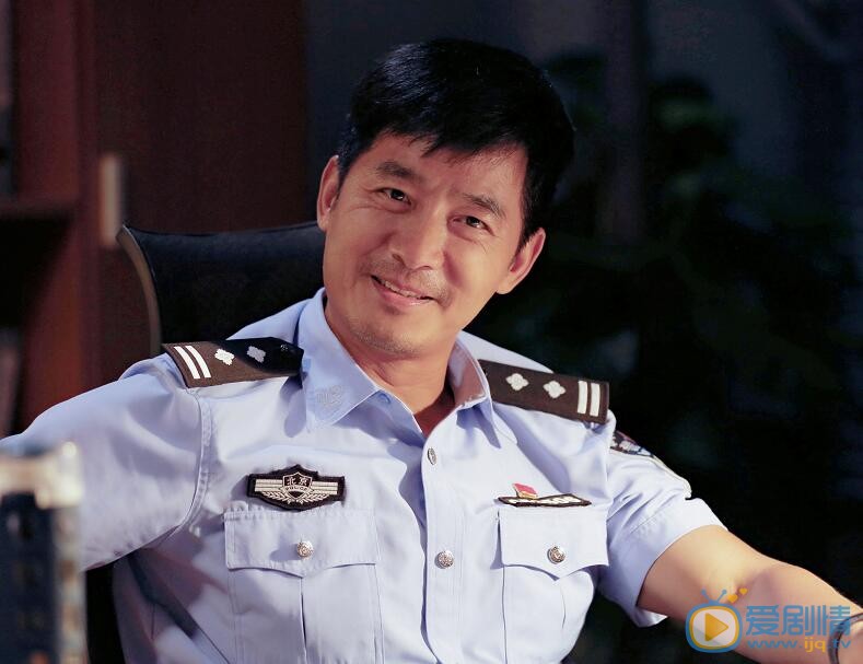 天下无诈邝钟剧照 