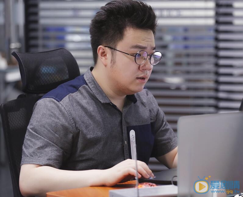 天下无诈柯宥嘉剧照