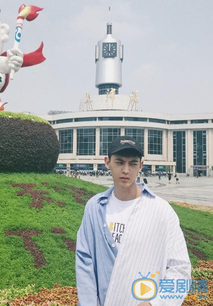 唐晓天生活照 唐晓天高清写真_唐晓天高清剧照