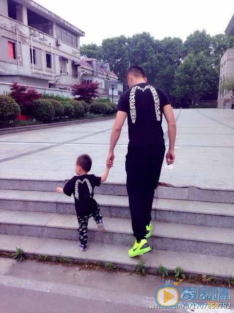 何达亲子照 何达高清写真_何达高清剧照