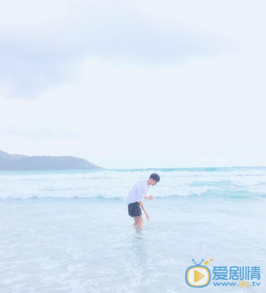 汪卓成海边照 汪卓成高清写真_汪卓成高清剧照
