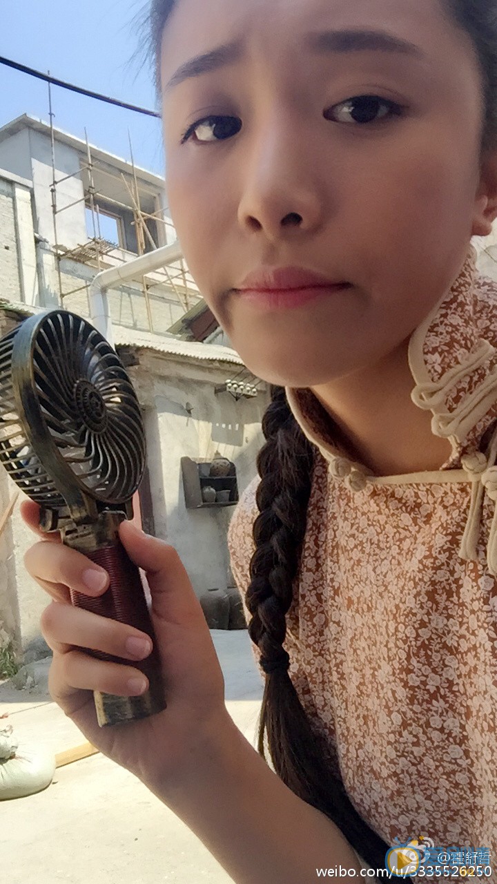 霍舒哲片场照
