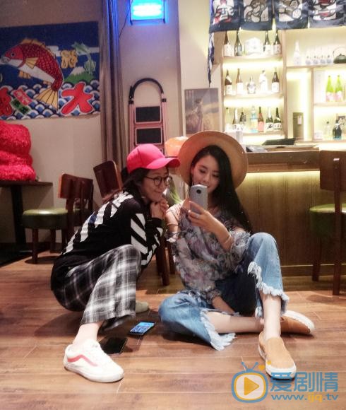 吴佩柔闺蜜照 吴佩柔高清写真_吴佩柔高清剧照
