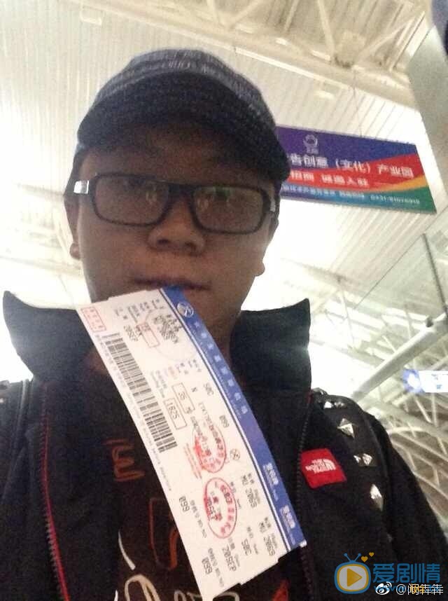 阚犇犇生活照 阚犇犇高清写真_阚犇犇高清剧照