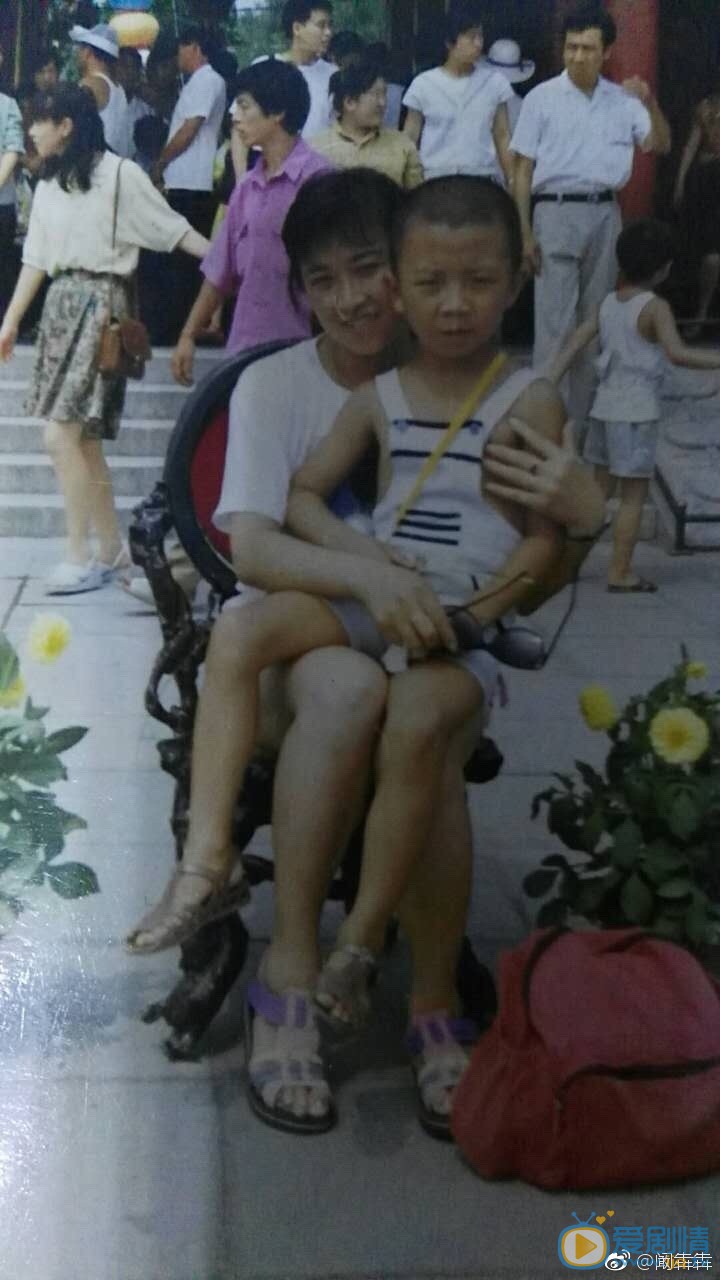 阚犇犇小时候照 阚犇犇高清写真_阚犇犇高清剧照