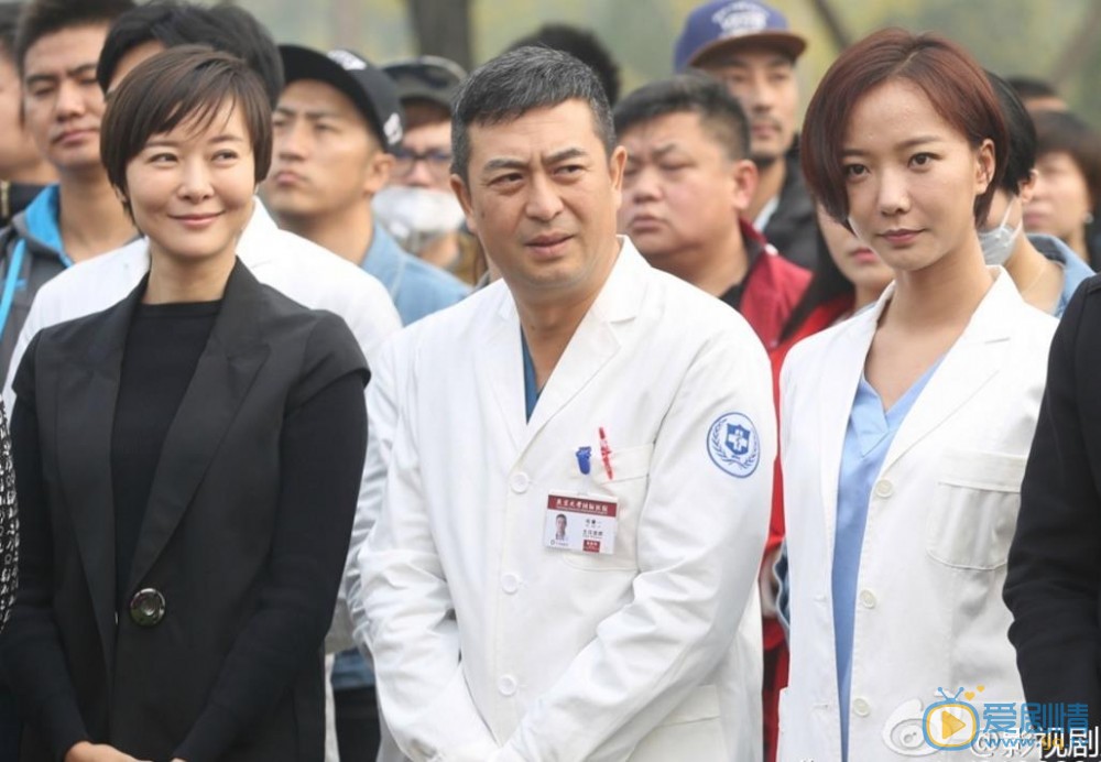 急诊科医生梅律师剧照 