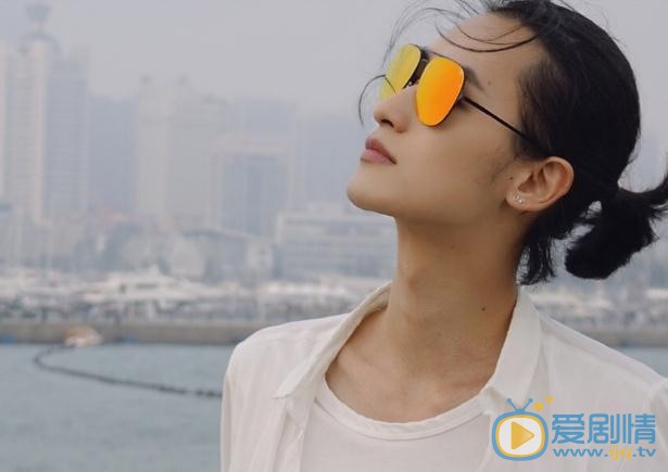 胡潇灵海边写真 胡潇灵高清写真_胡潇灵高清剧照