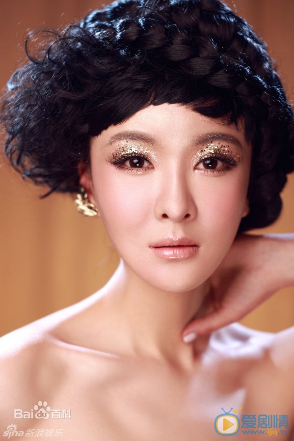 郑亦桐性感比基尼 郑亦桐高清写真_郑亦桐高清剧照