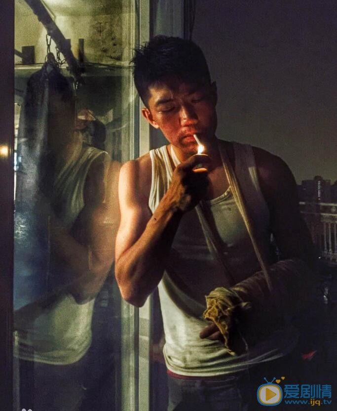 李艺科《强者》剧照 李艺科高清写真_李艺科高清剧照