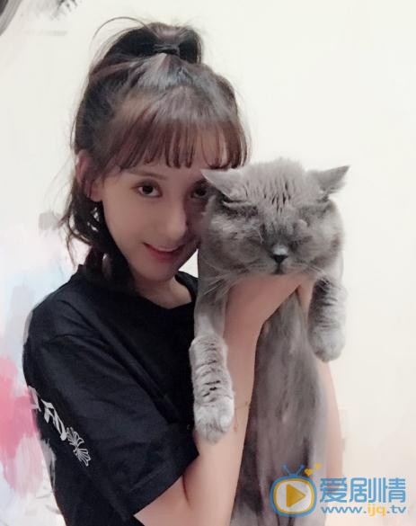 李梦露生活照 李梦露高清写真_李梦露高清剧照