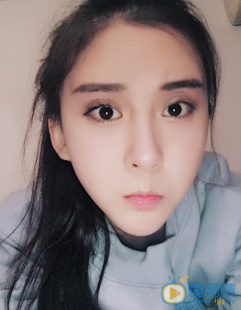 李梦露生活照 李梦露高清写真_李梦露高清剧照