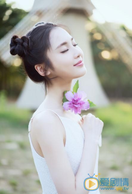 张慧雯文静写真 张慧雯高清写真_张慧雯高清剧照
