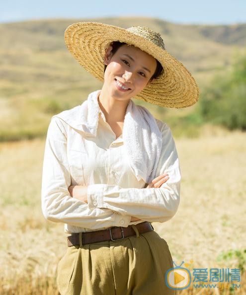 卢卓婕个人资料简介 卢卓婕《花儿与远方》剧照