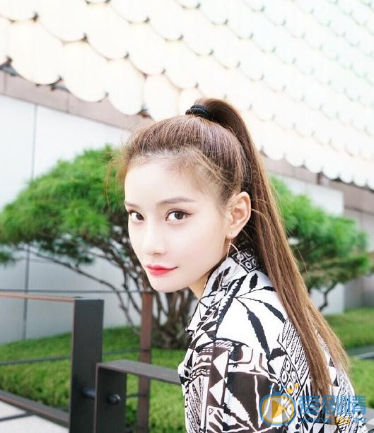 易易紫街拍写真 易易紫高清写真_易易紫高清剧照