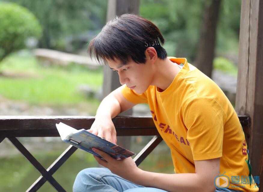 黄由启生活照 黄由启高清写真_黄由启高清剧照